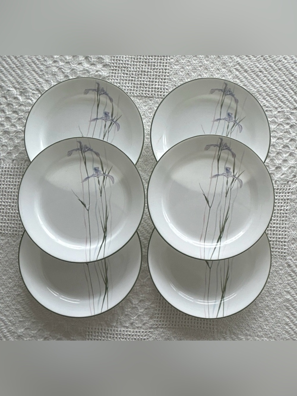 Corelle Shadow Iris Dinnerware Set - Picture 3 of 8
